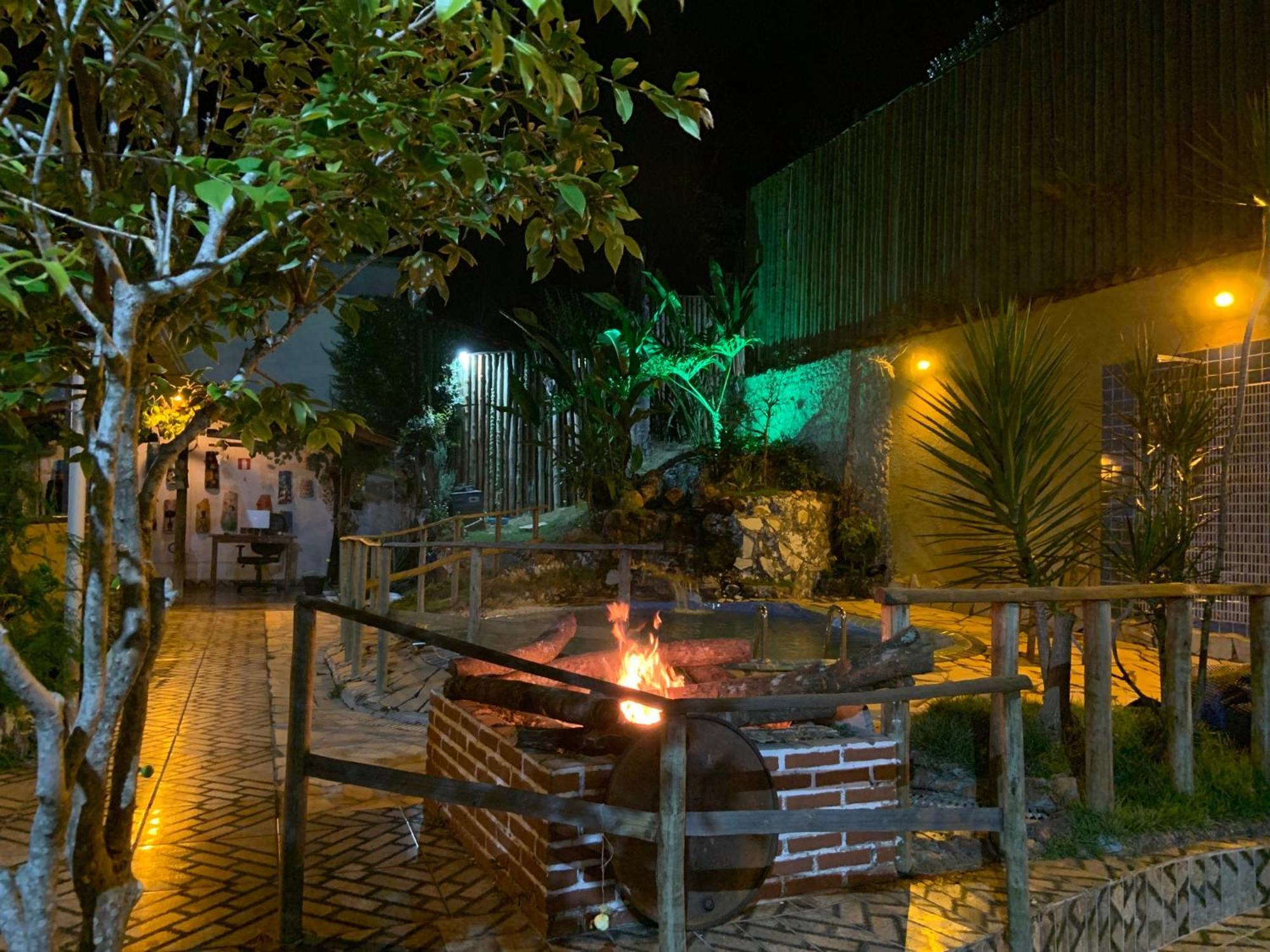 Pousada E Restaurante Casinha Velha Macacos (Nova Lima) Exterior foto